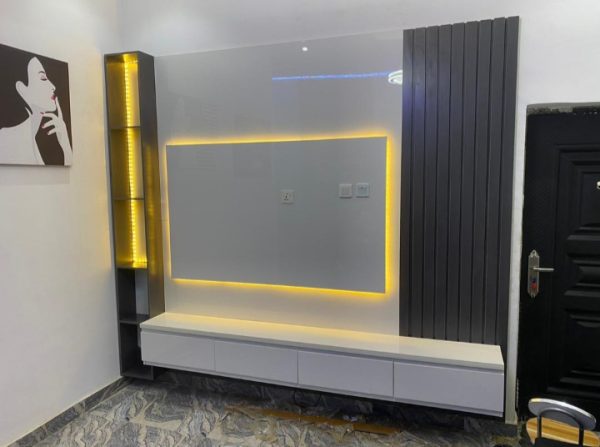 TV Wall Clouding Console Decor N400k